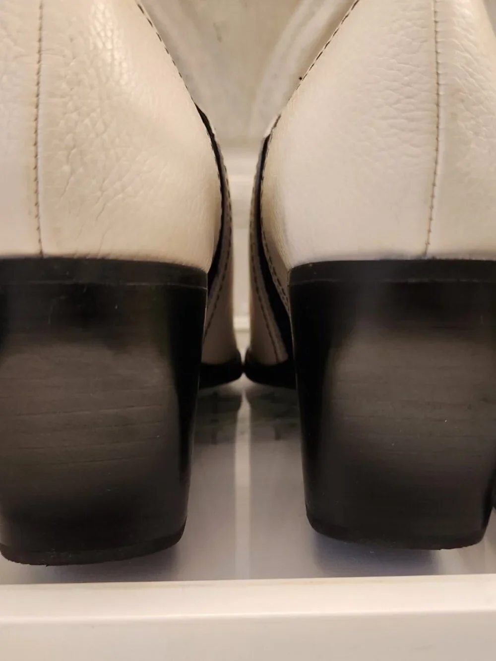 Naturalizer Leather 